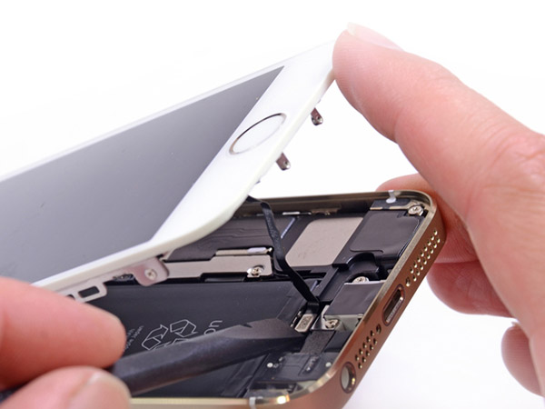 Sostituzione-vetro-rotto-iphone-Reggio-Emilia-e-provincia